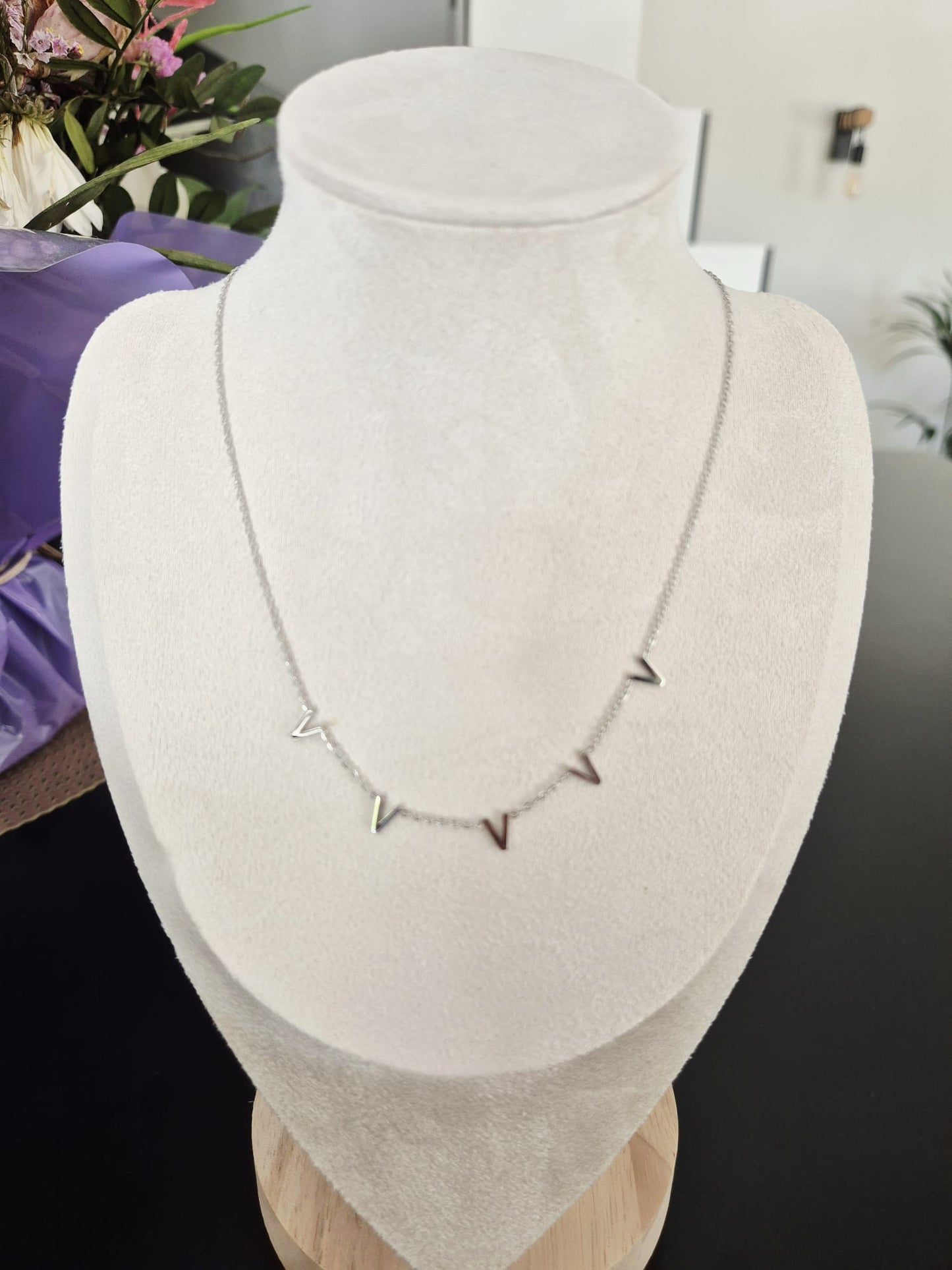 Collier 5 Chevrons - vue produit