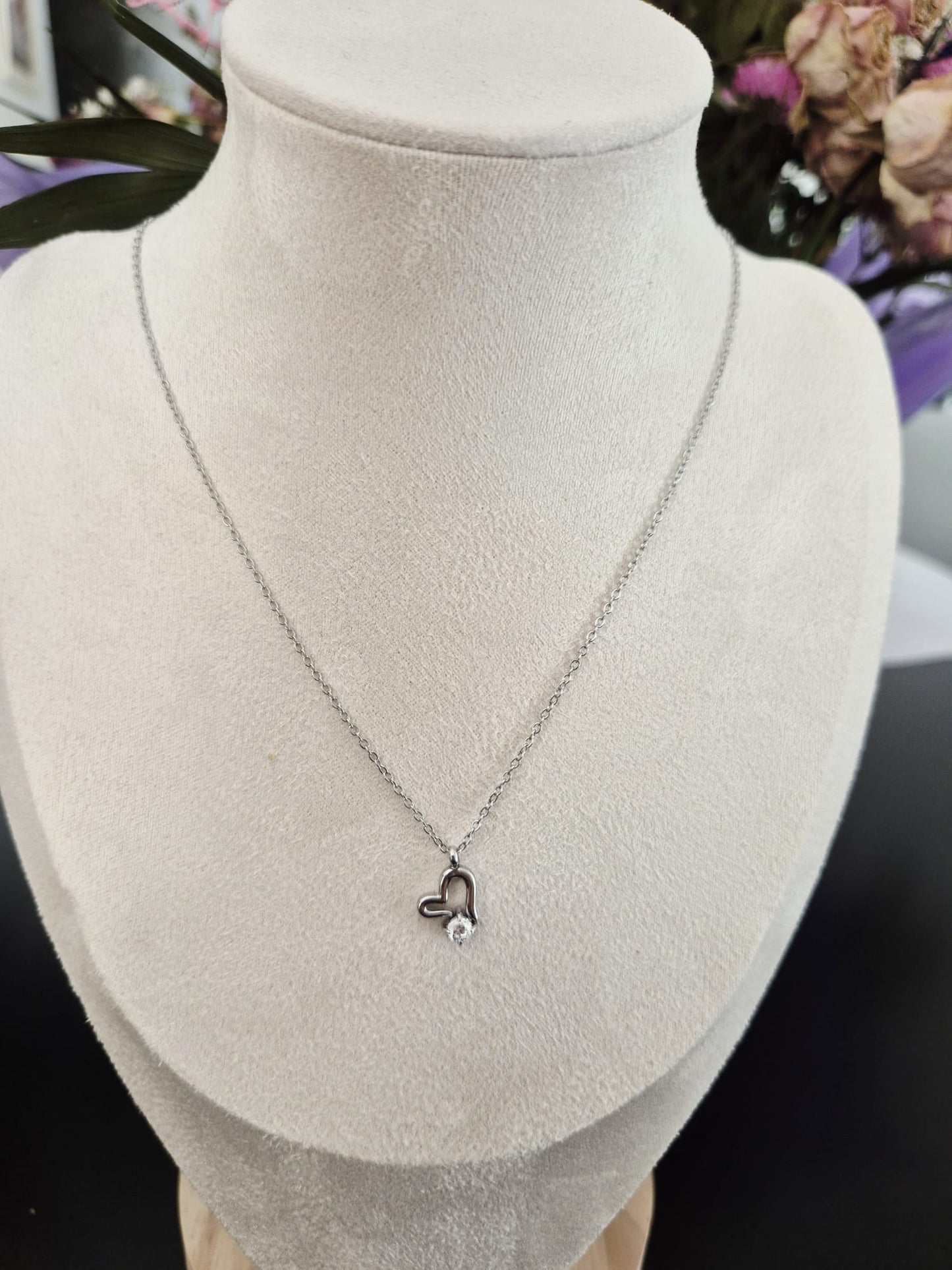 Collier petit Cœur argenté - vue produit