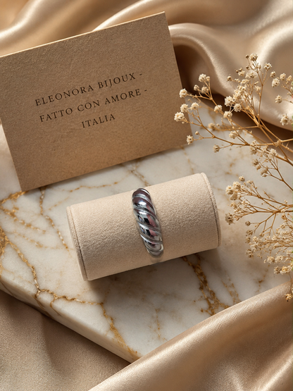 Bague argentée torsadée en acier inoxydable
