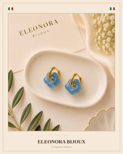 Boucles d'oreilles créoles dorées fleur bleu vif