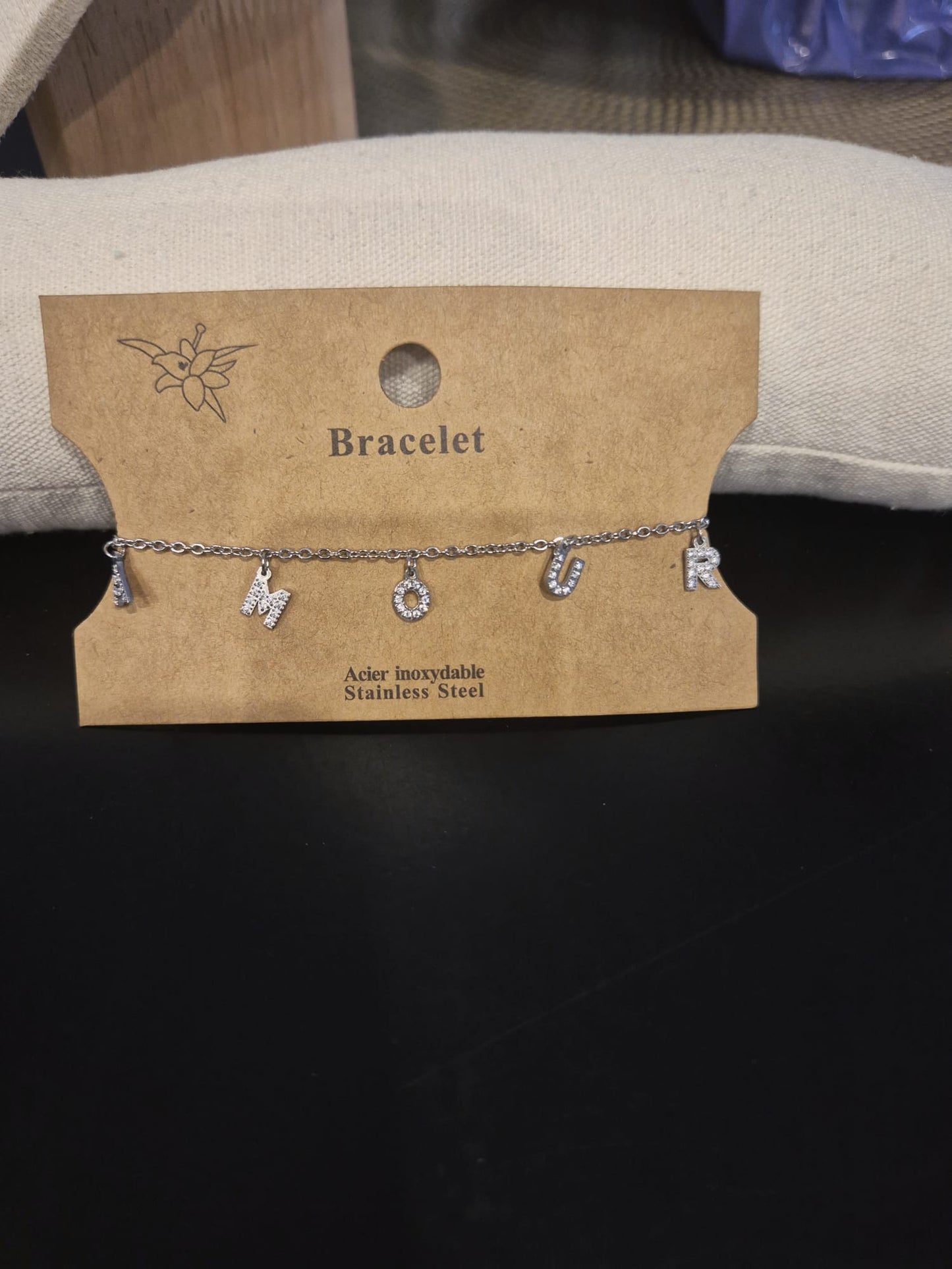 Bracelet Amour argenté en acier inoxydable - vue produit