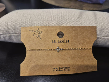 Bracelet Petite Croix dorée - vue produit