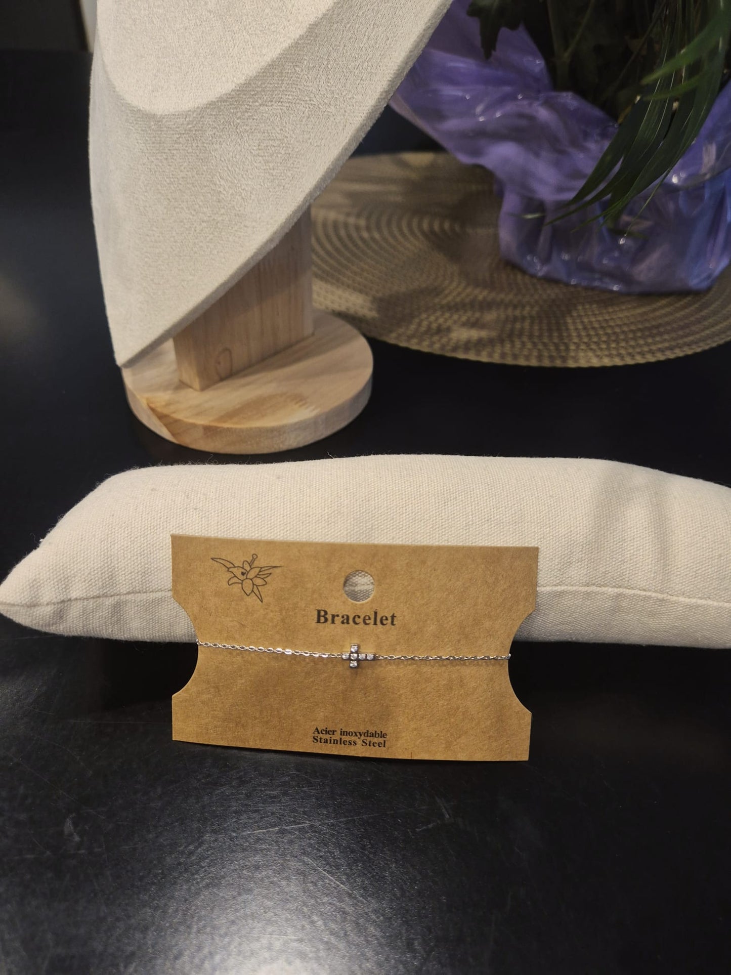 Bracelet Petite Croix argentée - vue produit